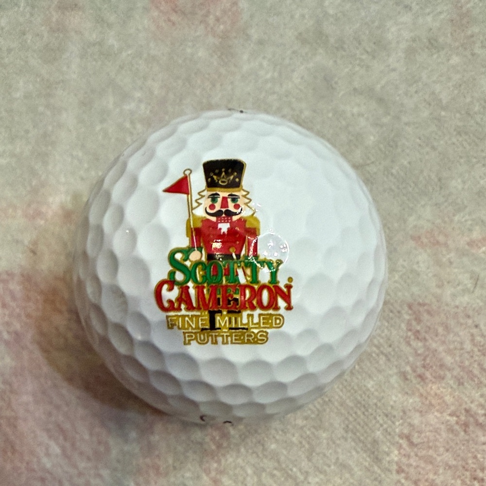 Scotty Cameron 2025 Christmas Golf Ball Set - Titleist Pro V1 (Set of 4 shown) - Picture 4 of 8